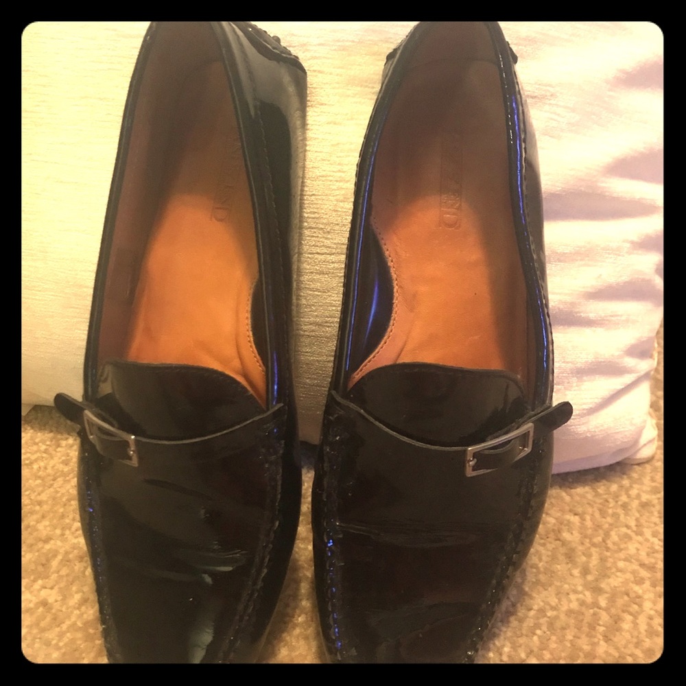 Black flats